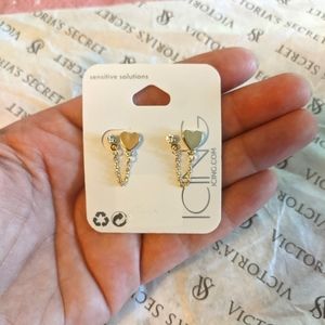 🌹 NWT Double Gold Heart Earrings with Diamonds!